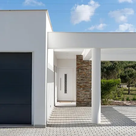 Serenity - Between Golf And The Sea * פוז דו ארליו