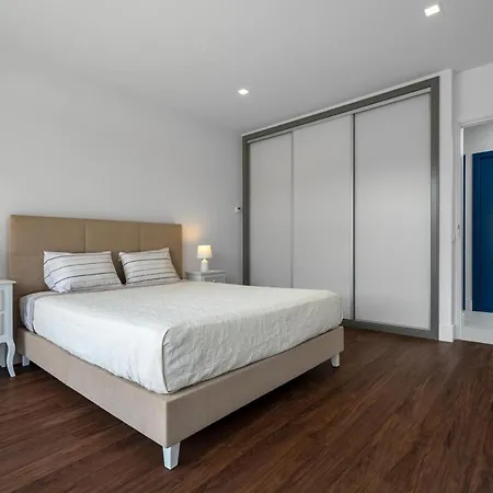 Serenity - Between Golf And The Sea * פוז דו ארליו